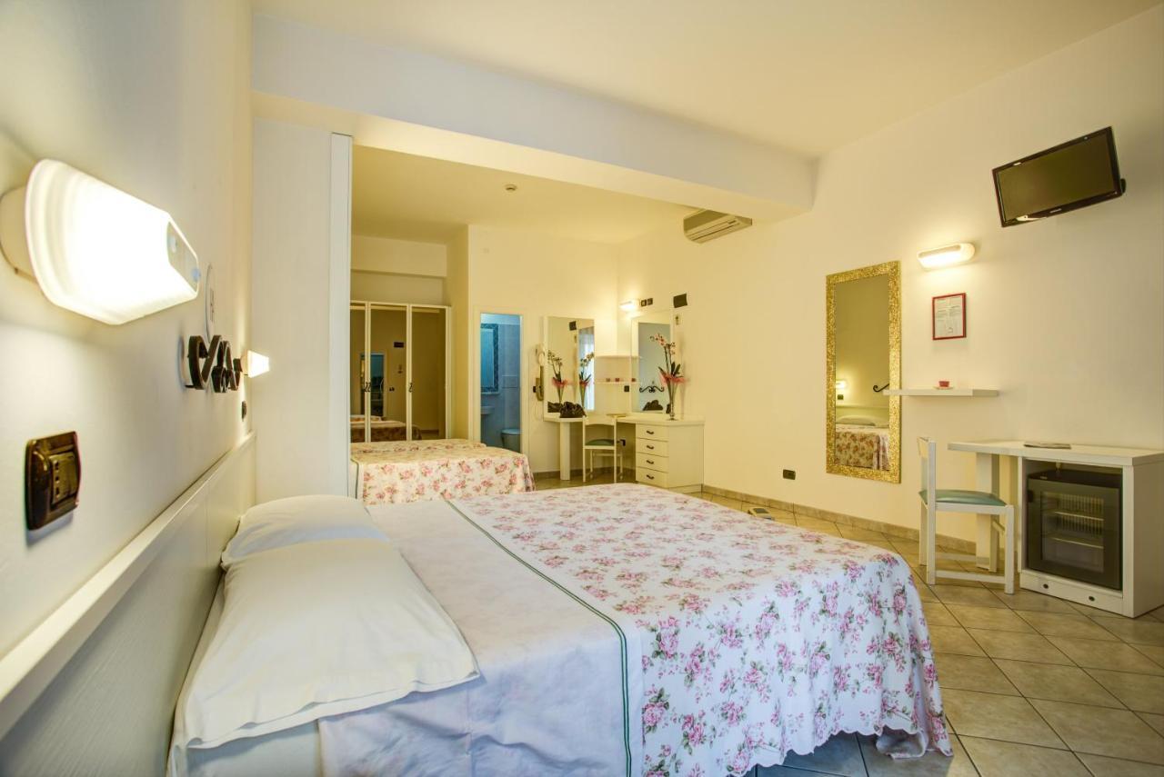 Ancora Hotel & Residence Cattolica Eksteriør bilde