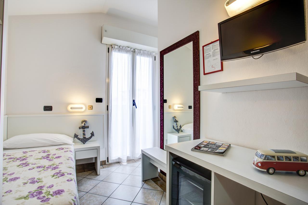 Ancora Hotel & Residence Cattolica Eksteriør bilde